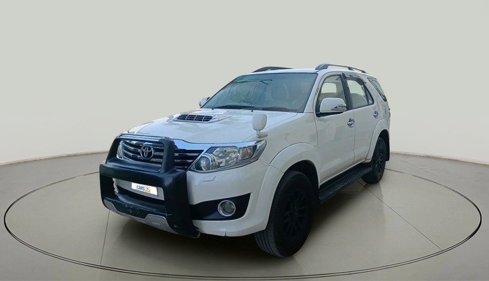 2014 Toyota Fortuner 3.0 4X2 MT, Diesel, Manual, 1,92,208 km, exterior