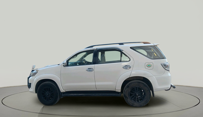 2014 Toyota Fortuner 3.0 4X2 MT, Diesel, Manual, 1,92,208 km, exterior