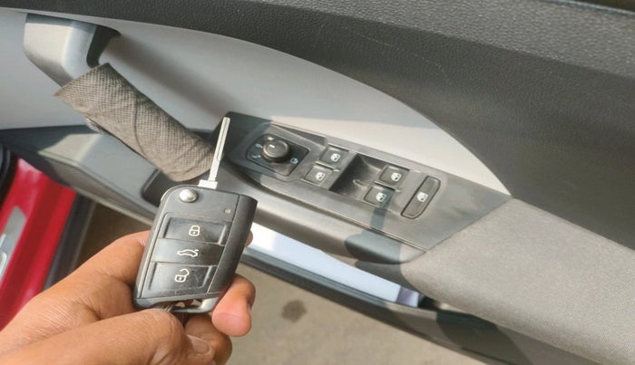 2021 Skoda KUSHAQ AMBITION 1.0L TSI MT, Petrol, Manual, 71,955 km, interior