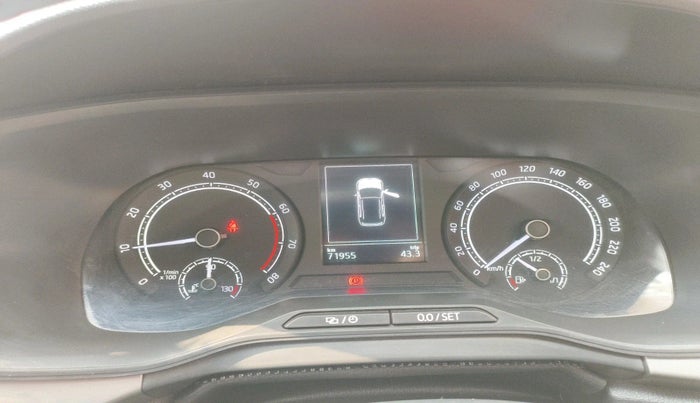 2021 Skoda KUSHAQ AMBITION 1.0L TSI MT, Petrol, Manual, 71,955 km, interior