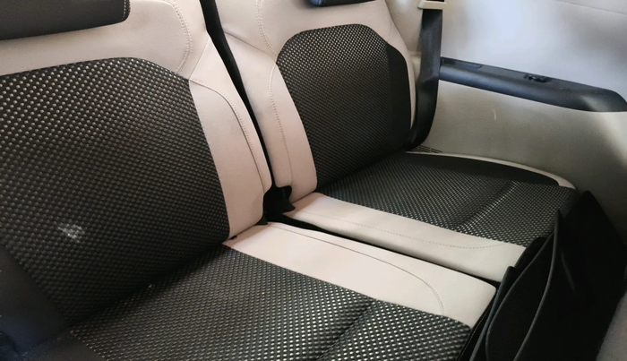 2020 Renault TRIBER RXZ AMT, Petrol, Automatic, 40,069 km, interior