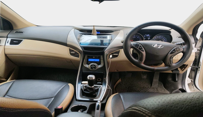 2014 Hyundai New Elantra 1.6 SX MT DIESEL, Diesel, Manual, 1,73,837 km, interior