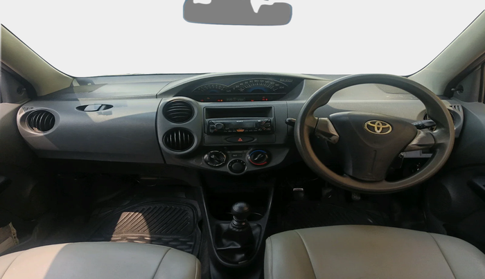 2016 Toyota Etios GD, Diesel, Manual, 87,882 km, interior