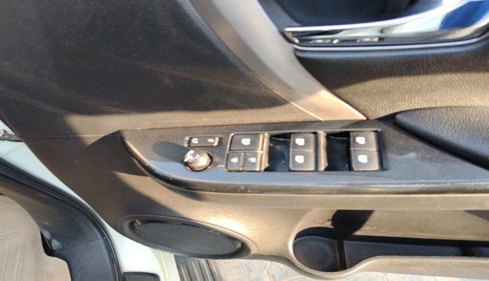 2021 Toyota Fortuner 2.8 4X4 AT, Diesel, Automatic, 50,582 km, interior