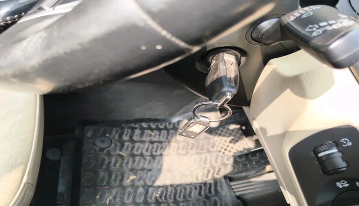 2015 Audi Q3 35 TDI Quattro, Diesel, Automatic, 1,65,353 km, interior