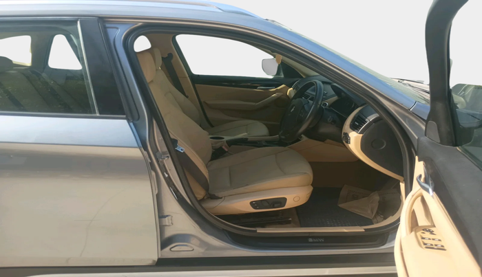 2011 BMW X1 sDrive20d, Diesel, Automatic, 66,604 km, interior