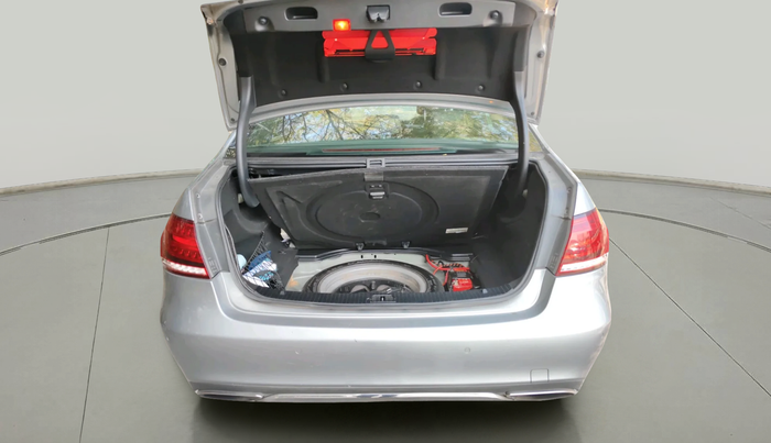 2014 Mercedes Benz E Class E 250 CDI AVANTGARDE, Diesel, Automatic, 1,18,084 km, exterior