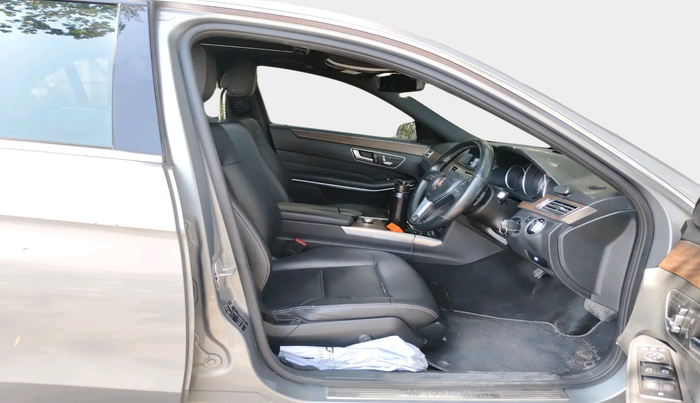 2014 Mercedes Benz E Class E 250 CDI AVANTGARDE, Diesel, Automatic, 1,18,084 km, interior