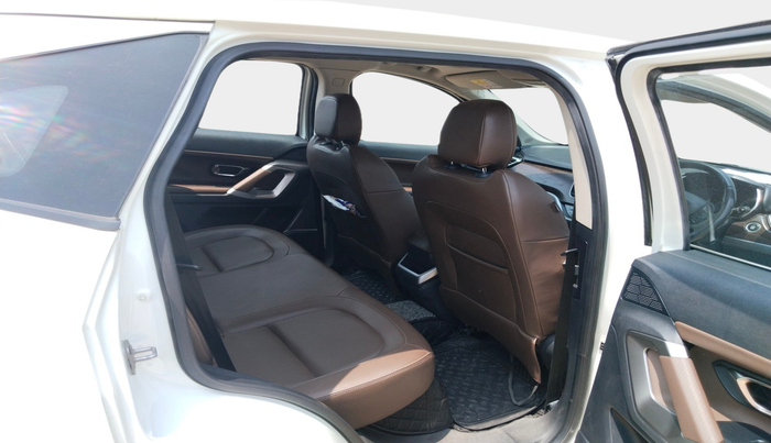 2021 Tata Harrier XZA PLUS 2.0L, Diesel, Automatic, 1,28,184 km, interior