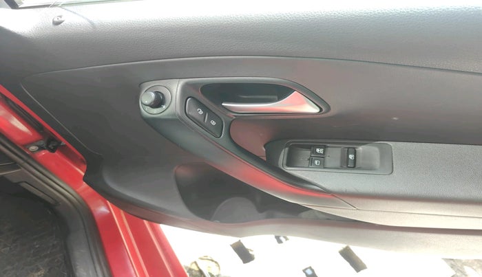 2018 Volkswagen Polo COMFORTLINE 1.0L MPI, Petrol, Manual, 96,527 km, interior