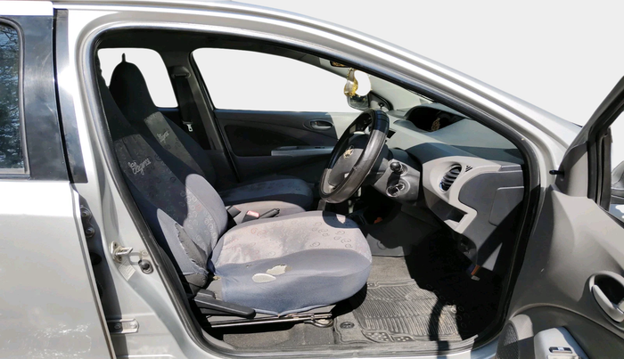 2011 Toyota Etios Liva V, Petrol, Manual, 99,729 km, interior