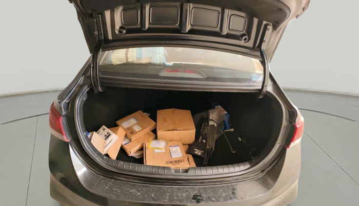 2018 Hyundai Verna 1.6 SX (O) CRDI MT, Diesel, Manual, 1,00,023 km, exterior