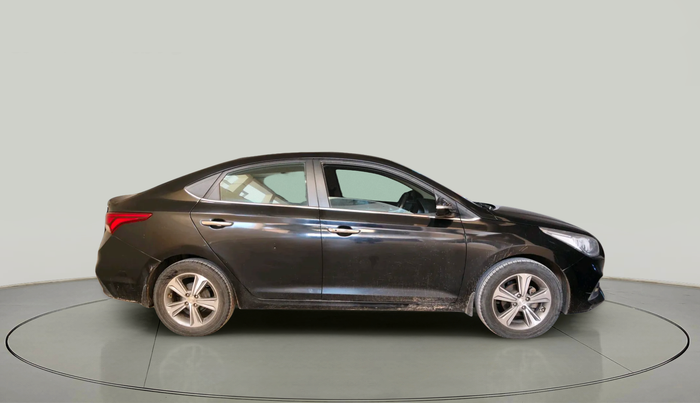 2018 Hyundai Verna 1.6 SX (O) CRDI MT, Diesel, Manual, 1,00,023 km, exterior