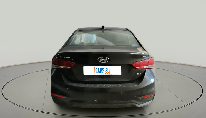 2018 Hyundai Verna 1.6 SX (O) CRDI MT, Diesel, Manual, 1,00,023 km, exterior
