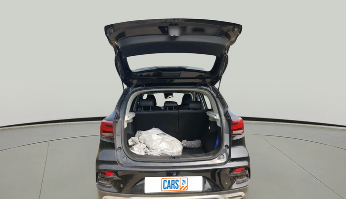 2024 MG ASTOR  Sharp Pro 1.5 MT (Ivory), Petrol, Manual, 12,296 km, exterior