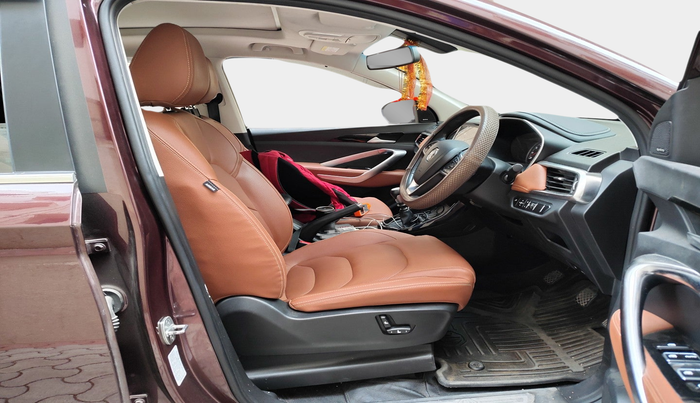 2021 MG HECTOR PLUS SELECT 2.0 DIESEL TURBO MT 7-STR, Diesel, Manual, 14,932 km, interior