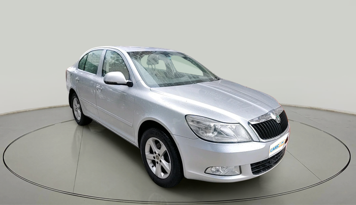 2012 Skoda Laura ELEGANCE 2.0 TDI CR MT, Diesel, Manual, 1,06,014 km, exterior
