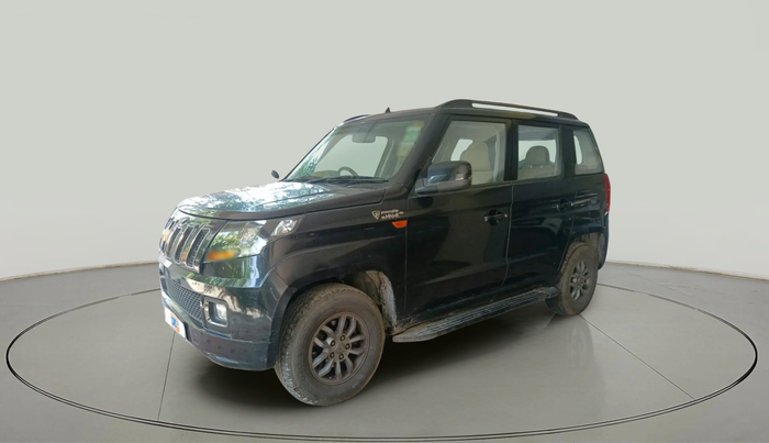 2018 Mahindra TUV300 T10 AMT, Diesel, Automatic, 1,30,754 km, exterior