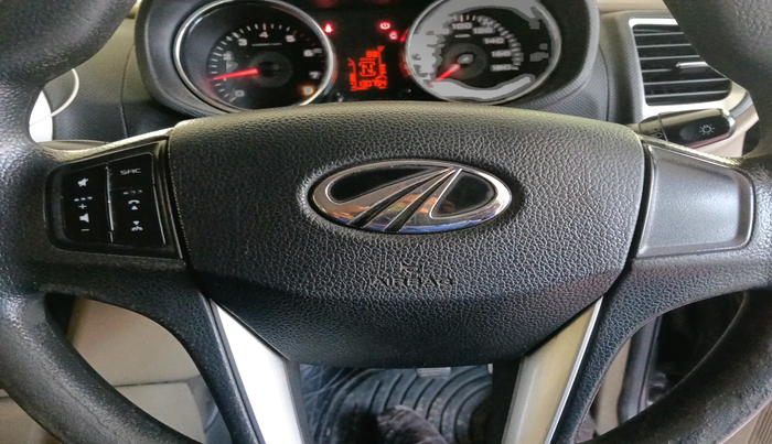 2018 Mahindra TUV300 T10 AMT, Diesel, Automatic, 1,30,754 km, interior