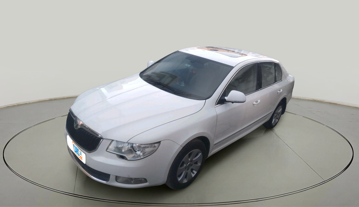 2013 Skoda Superb ELEGANCE 2.0 TDI CR AT, Diesel, Automatic, 2,30,390 km, exterior