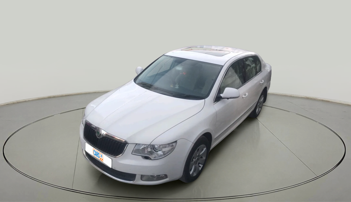 2013 Skoda Superb ELEGANCE 2.0 TDI CR AT, Diesel, Automatic, 2,30,390 km, exterior