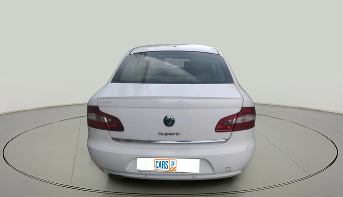 2013 Skoda Superb ELEGANCE 2.0 TDI CR AT, Diesel, Automatic, 2,30,390 km, exterior