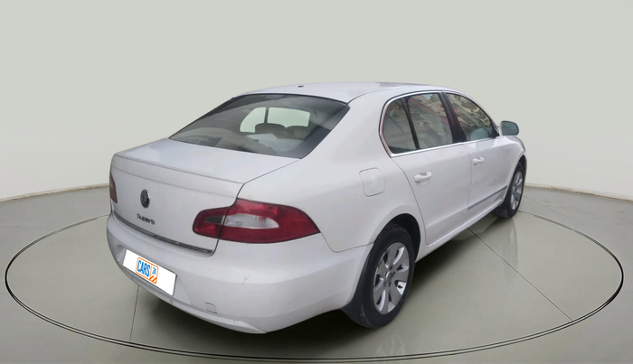 2013 Skoda Superb ELEGANCE 2.0 TDI CR AT, Diesel, Automatic, 2,30,390 km, exterior