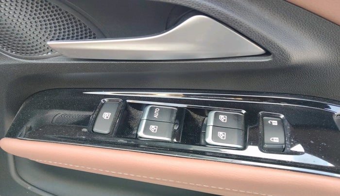 2023 MG HECTOR PLUS SHARP PRO 1.5 TURBO MT 6 STR, Petrol, Manual, 17,699 km, interior