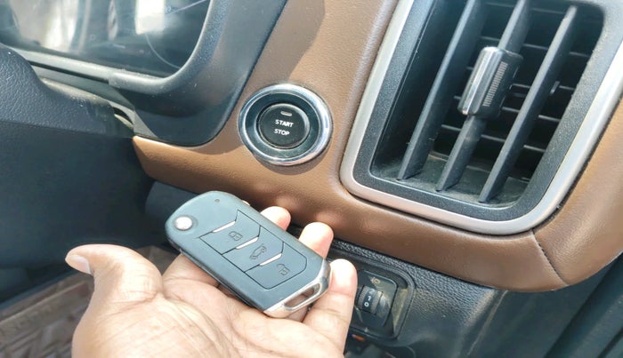 2022 Mahindra SCORPIO-N Z8 L DIESEL AT 2WD 7 STR, Diesel, Automatic, 77,763 km, interior