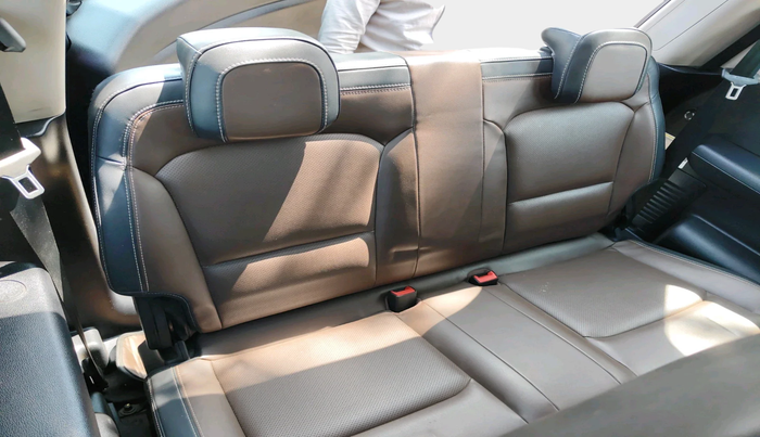 2022 Mahindra SCORPIO-N Z8 L DIESEL AT 2WD 7 STR, Diesel, Automatic, 77,763 km, interior