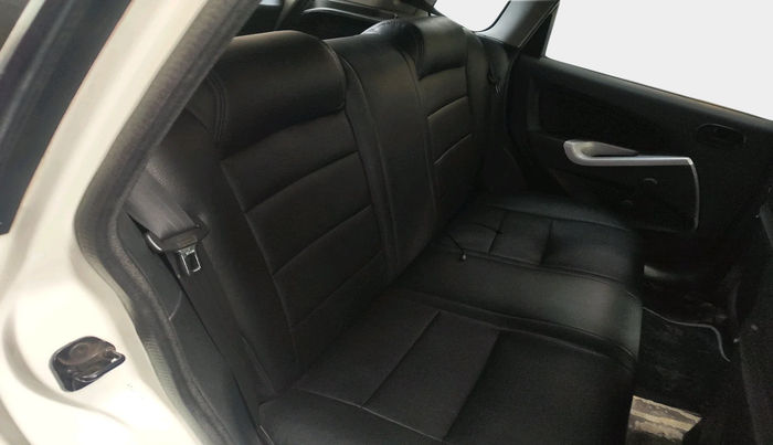 2012 Ford Figo ZXI 1.4 DIESEL, Diesel, Manual, 1,01,976 km, interior