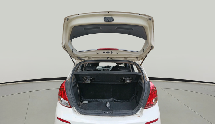 2013 Hyundai i20 ASTA 1.2, Petrol, Manual, 1,12,908 km, exterior