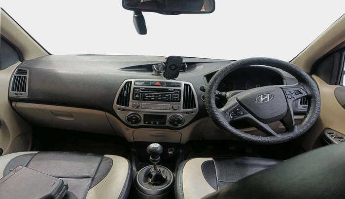 2013 Hyundai i20 ASTA 1.2, Petrol, Manual, 1,12,908 km, interior