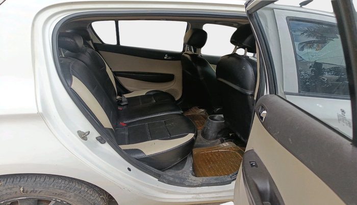 2013 Hyundai i20 ASTA 1.2, Petrol, Manual, 1,12,908 km, interior