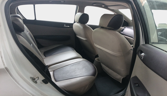 2011 Hyundai i20 SPORTZ 1.2, Petrol, Manual, 1,22,246 km, interior