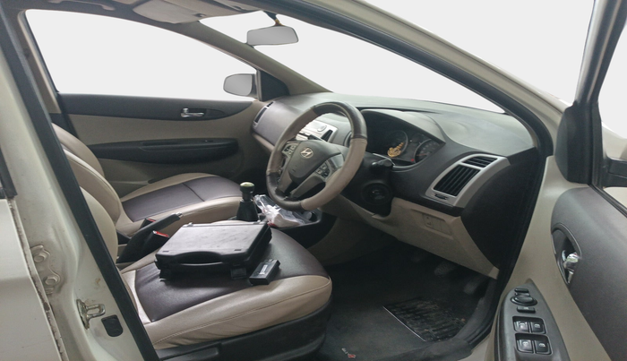 2011 Hyundai i20 SPORTZ 1.2, Petrol, Manual, 1,22,246 km, interior