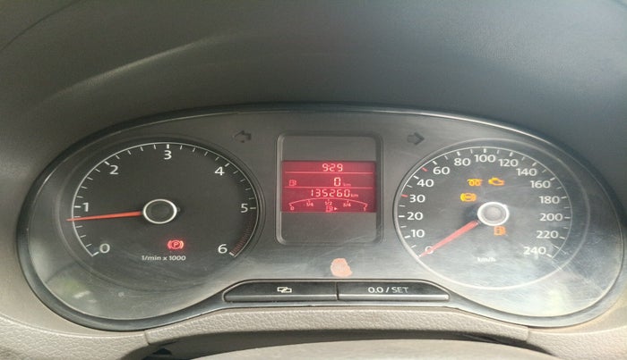 2013 Volkswagen Vento HIGHLINE DIESEL 1.6, Diesel, Manual, 1,35,260 km, interior
