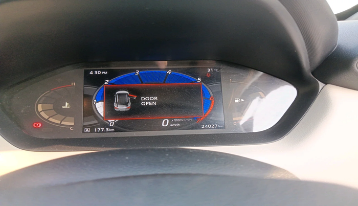 2022 Nissan MAGNITE XV MT, Petrol, Manual, 25,001 km, interior