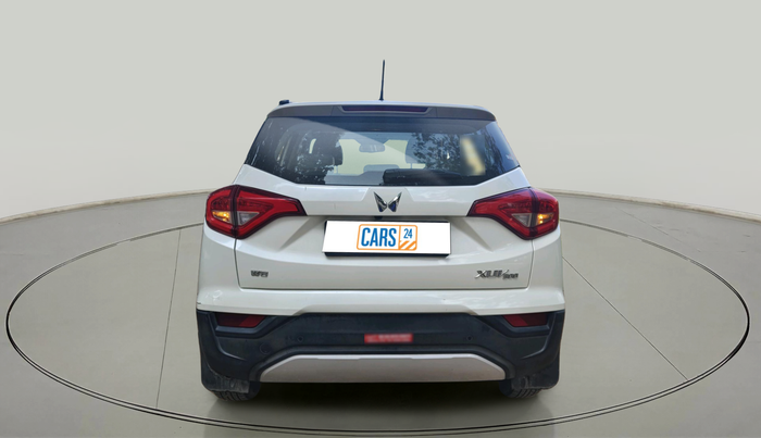 2023 Mahindra XUV300 W8 (O) 1.5 DIESEL, Diesel, Manual, 66,218 km, exterior