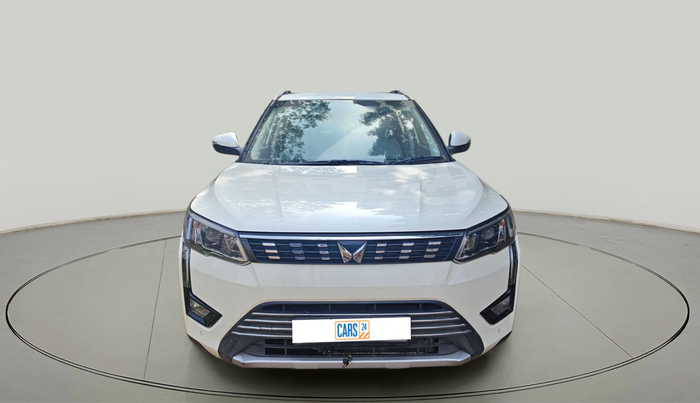 2023 Mahindra XUV300 W8 (O) 1.5 DIESEL, Diesel, Manual, 66,218 km, exterior