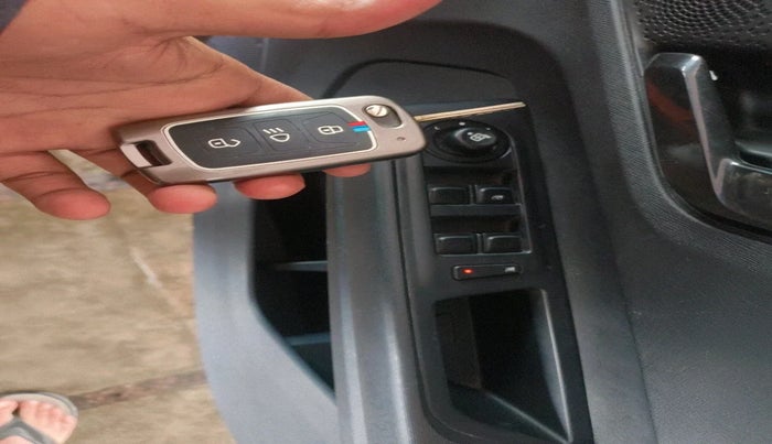 2022 Tata PUNCH ADVENTURE MT, Petrol, Manual, 21,319 km, interior