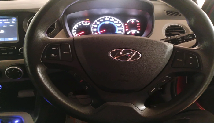 2017 Hyundai Grand i10 SPORTZ (O) AT 1.2 KAPPA VTVT, Petrol, Automatic, 87,593 km, interior