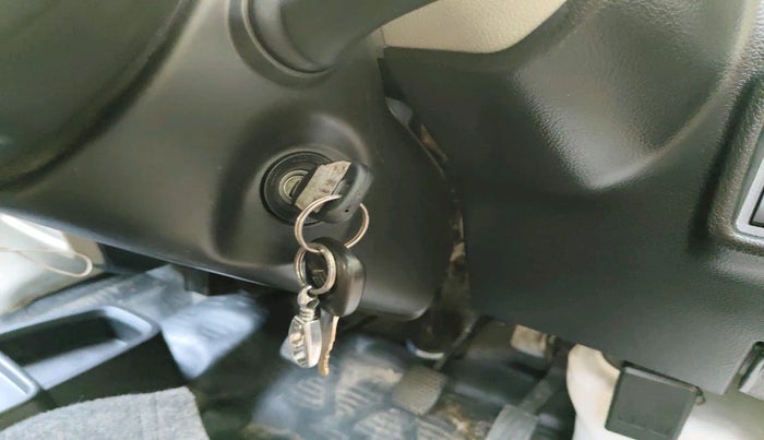 2023 Maruti Eeco 5 STR AC, Petrol, Manual, 22,005 km, interior