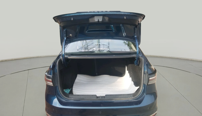 2024 Volkswagen VIRTUS TOPLINE TSI 1.0 AT, Petrol, Automatic, 39,332 km, exterior