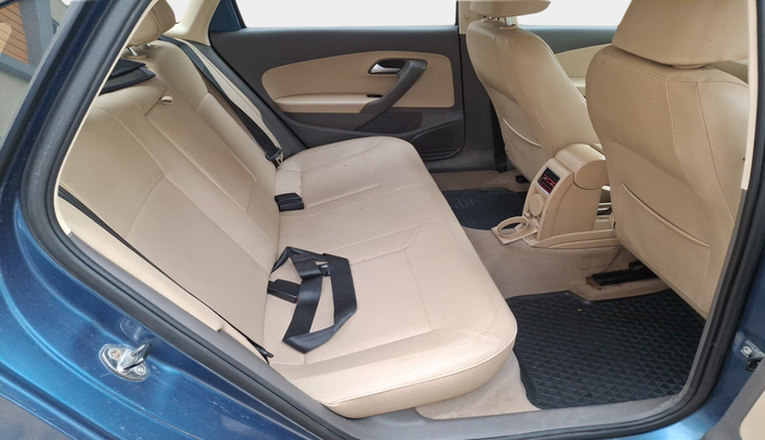 2016 Volkswagen Vento HIGHLINE 1.6 MPI, Petrol, Manual, 69,271 km, interior
