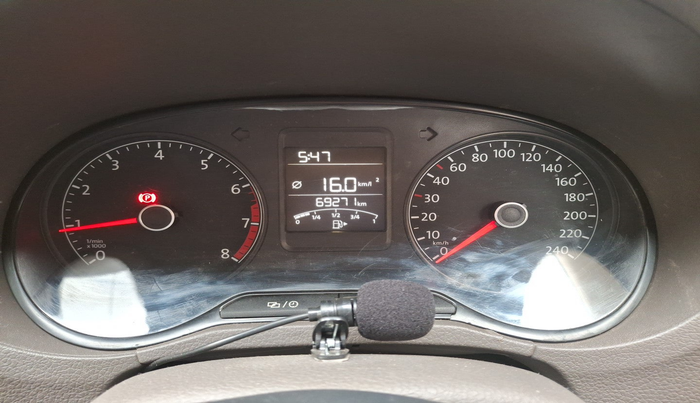 2016 Volkswagen Vento HIGHLINE 1.6 MPI, Petrol, Manual, 69,271 km, interior