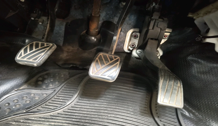 2013 Maruti Swift VXI, Petrol, Manual, 1,19,818 km, interior