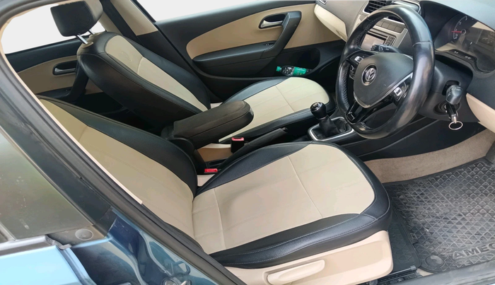 2016 Volkswagen Ameo HIGHLINE1.2L, Petrol, Manual, 79,343 km, interior