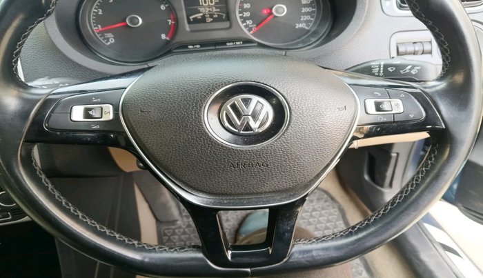 2016 Volkswagen Ameo HIGHLINE1.2L, Petrol, Manual, 79,343 km, interior