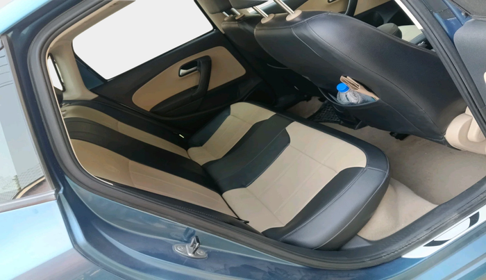 2016 Volkswagen Ameo HIGHLINE1.2L, Petrol, Manual, 79,343 km, interior